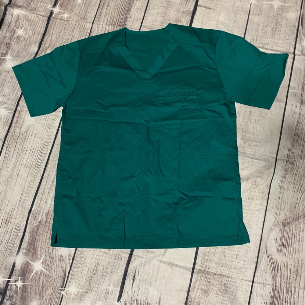 NEW MENS MEDIUM GREEN SCRUB TOP